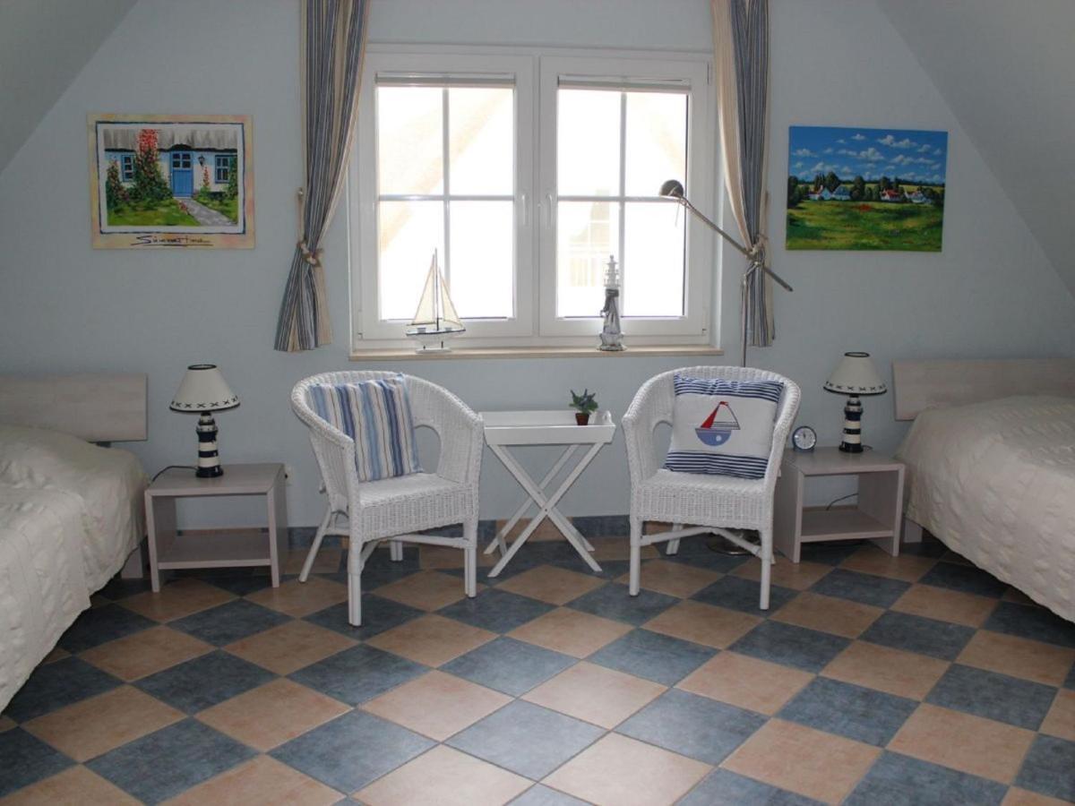 Reetdachhaus Windsbraut Villa Breege Bagian luar foto