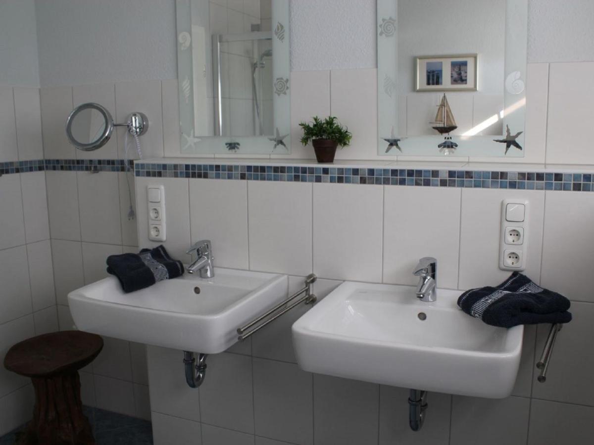 Reetdachhaus Windsbraut Villa Breege Bagian luar foto